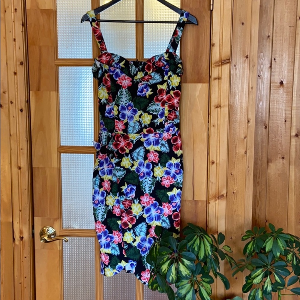 Switchblade Stiletto tropical print dress, size M